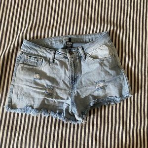 ✰ striped shorts ✰